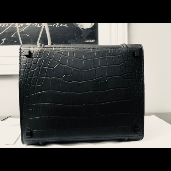 CELINE Phantom croc embossed bag - Picture 7 of 8